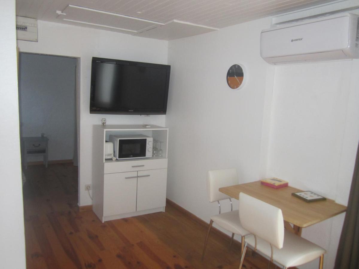 Studio Avec Piscine Sur 3000 Metres De Terrain Apartman Marcorignan Kültér fotó